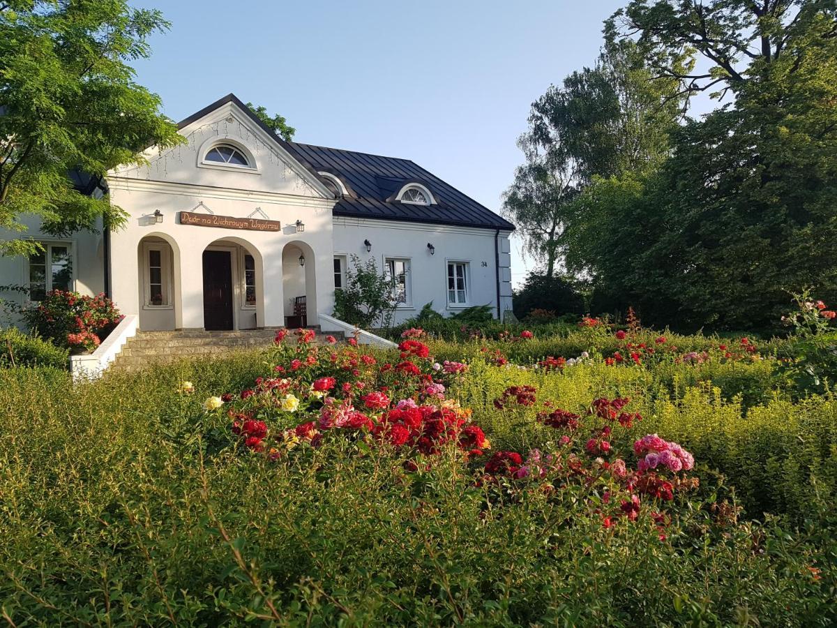 Dwór Na Wichrowym Wzgórzu Nocleg ze śniadaniem 3*